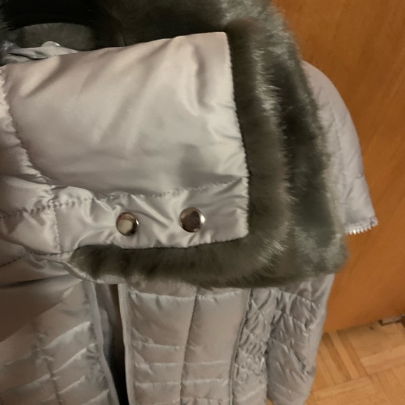 Women’s winter Coat worn only ones in perfect condition - Picture 3 of 7